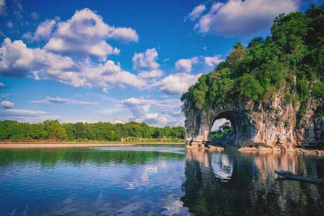 情侶跟團游桂林五天費用解析及預算指南